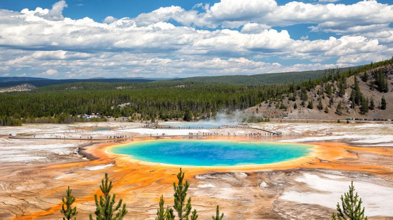 What Is The Most Famous Geyser In Yellowstone Park Unveiling Natures Beauty